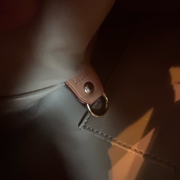 Authentic Louis Vuitton Monogram Vernis Houston Tote Bag - Yellow/Mango - Picture 13 of 13